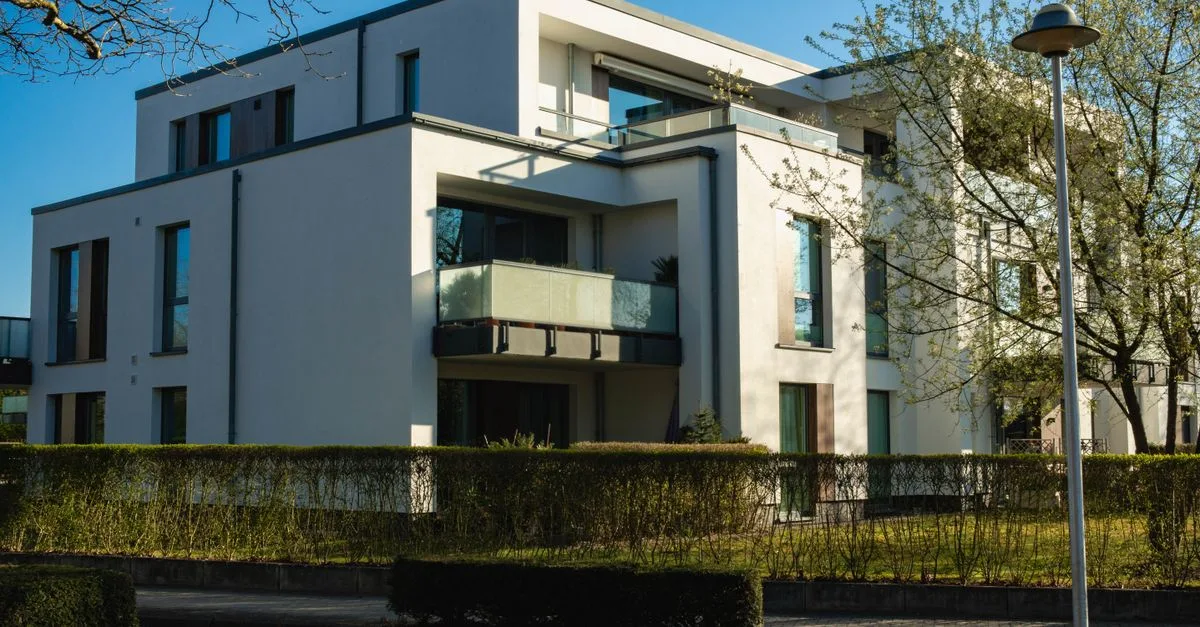 investissez dans un parc résidentiel de loisirs et bénéficiez d'un cadre de vie agréable alliant confort et détente. opportunités rentables et durables dans l'immobilier de loisirs.